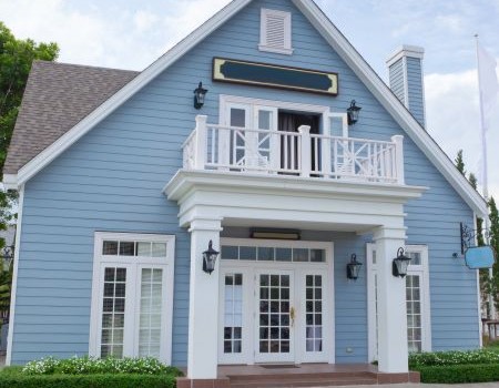DIY vs Pro House Washing